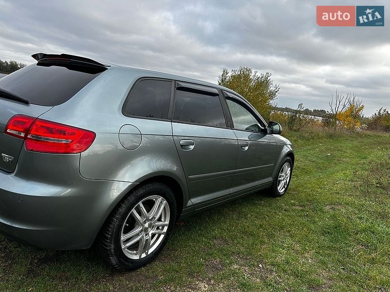 Хетчбек Audi A3 2009 в Кам'янці-Бузькій