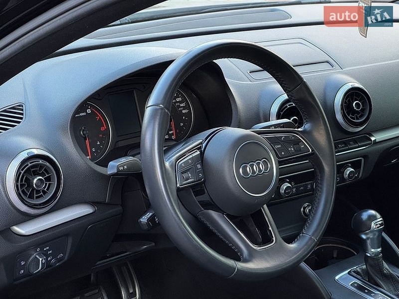 Седан Audi A3 2018 в Старокостянтинові