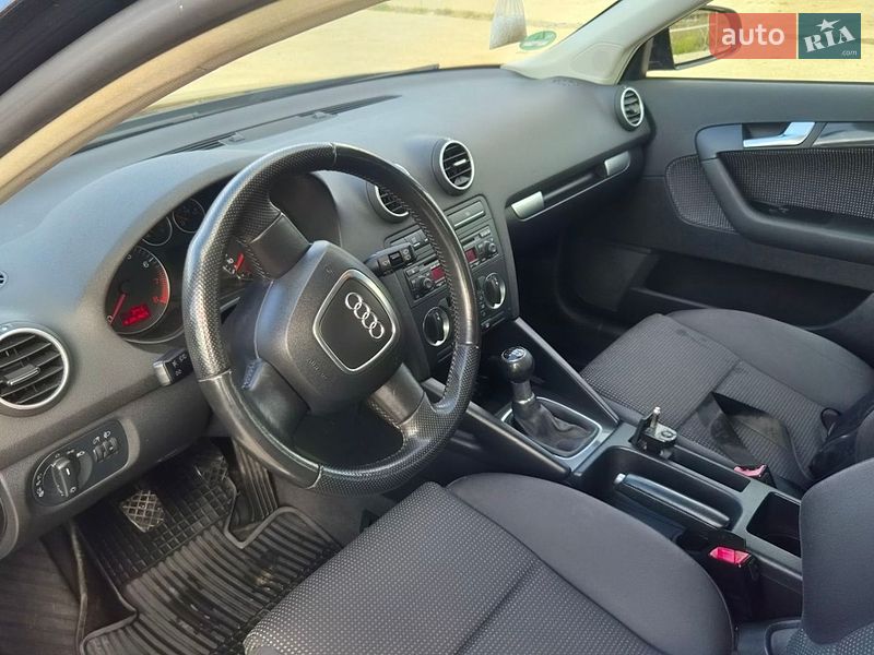 Хэтчбек Audi A3 2006 в Черновцах