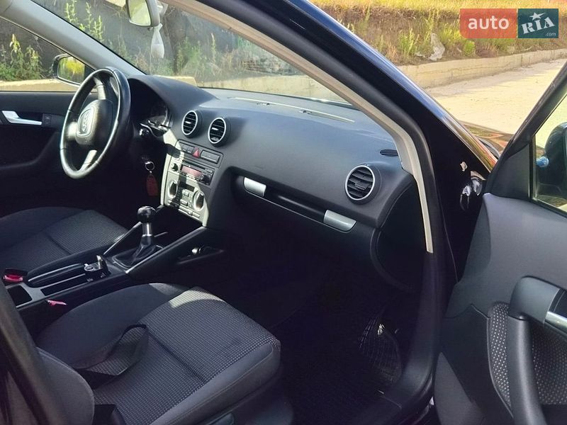 Хетчбек Audi A3 2006 в Чернівцях