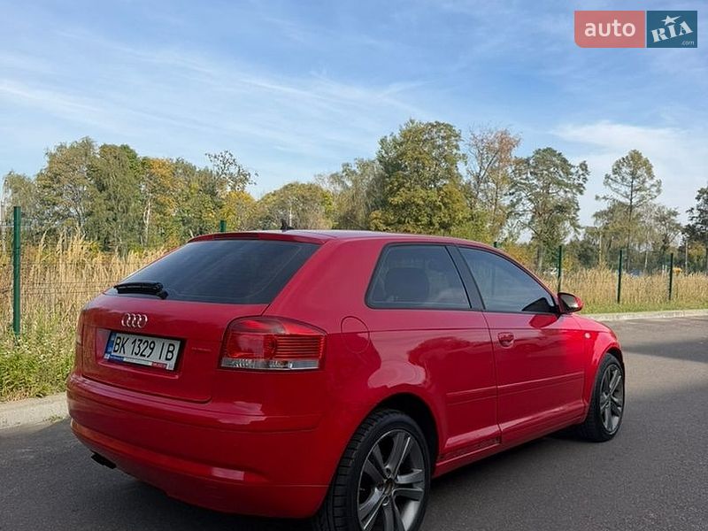Хэтчбек Audi A3 2004 в Ровно