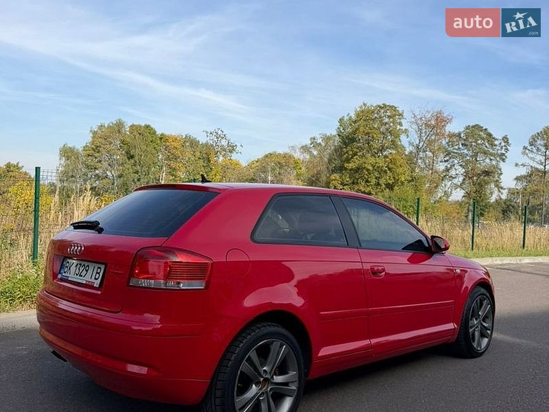 Хэтчбек Audi A3 2004 в Ровно