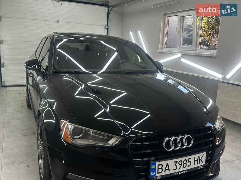 Седан Audi A3 2014 в Кропивницком