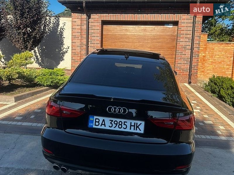 Седан Audi A3 2014 в Кропивницком