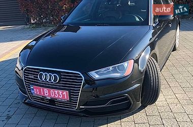 Хетчбек Audi A3 2016 в Стрию
