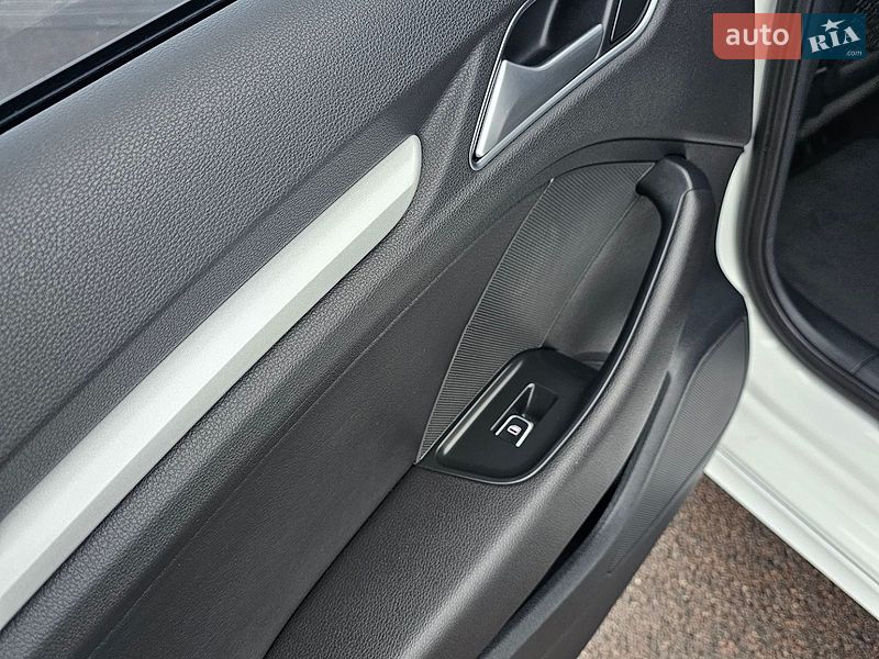 Хэтчбек Audi A3 2016 в Ровно