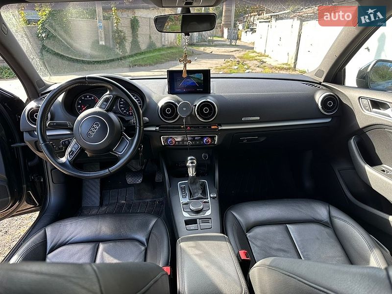 Седан Audi A3 2015 в Днепре