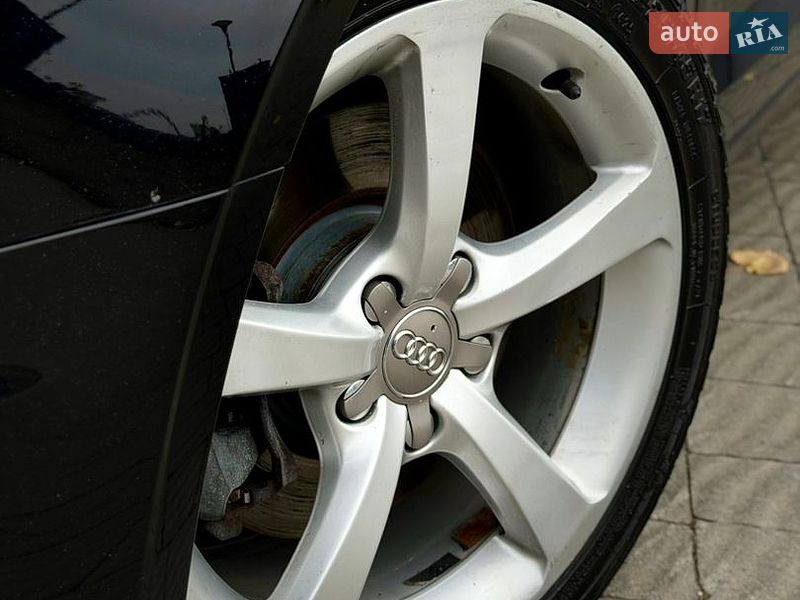 Седан Audi A3 2014 в Тернополі