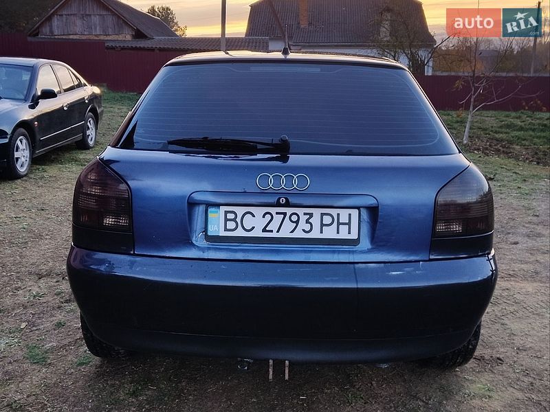 Хэтчбек Audi A3 1997 в Мостиске