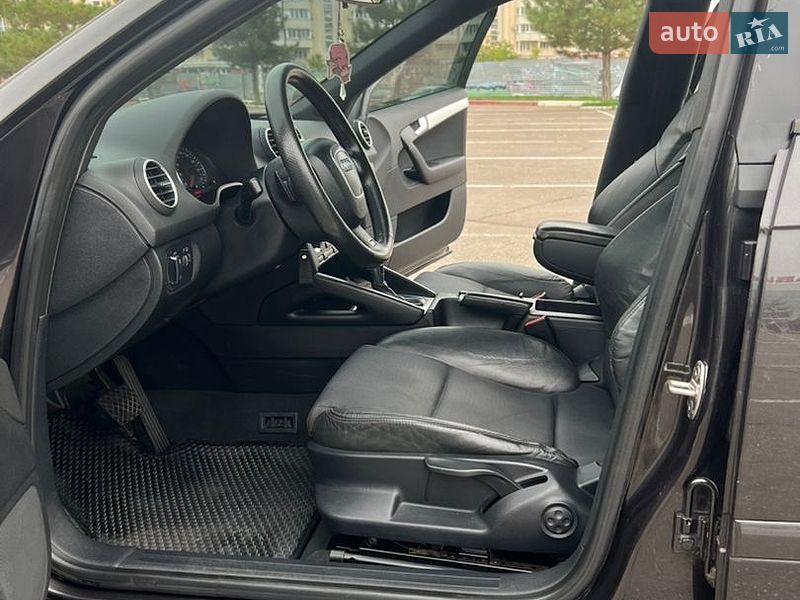 Хэтчбек Audi A3 2004 в Николаеве