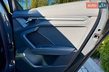 Седан Audi A3 2022 в Самборі