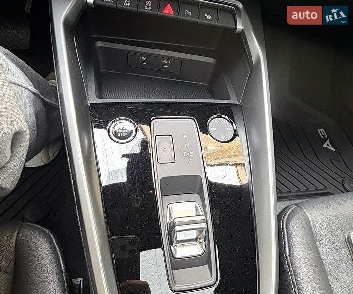 Седан Audi A3 2022 в Самборі