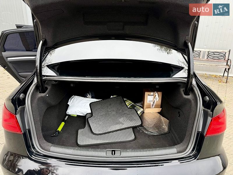Седан Audi A3 2014 в Тернополі
