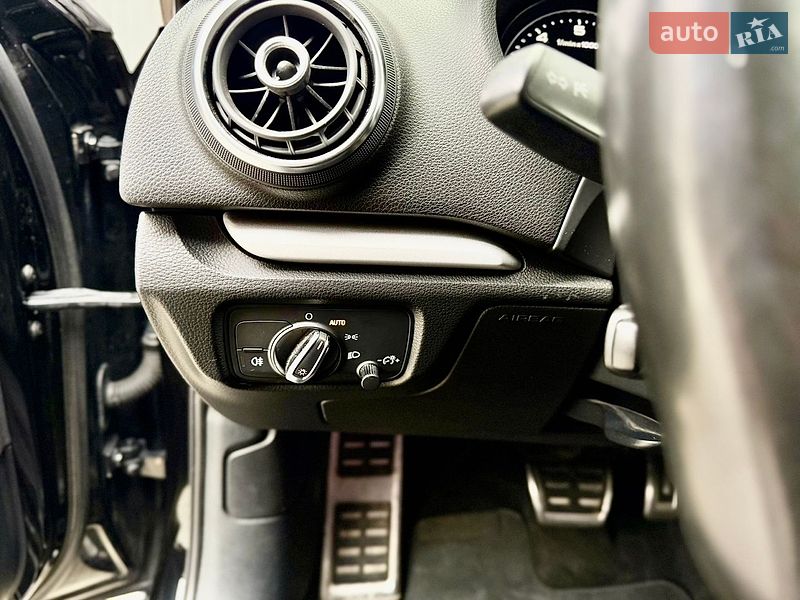 Седан Audi A3 2014 в Тернополі