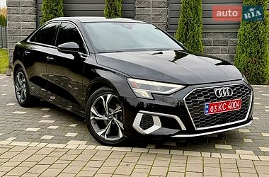 Седан Audi A3 2022 в Нововолинську