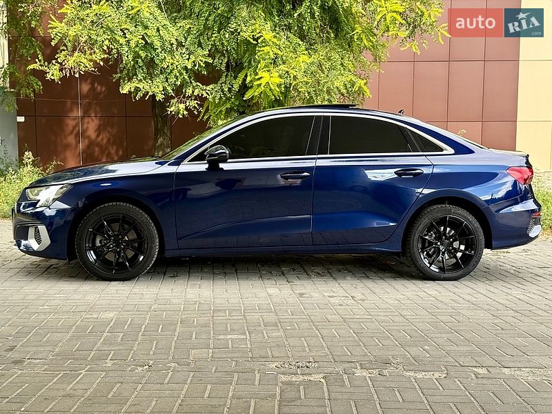 Седан Audi A3 2022 в Дніпрі