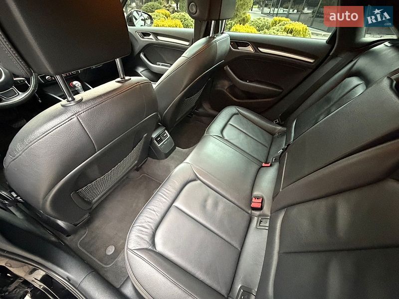 Седан Audi A3 2015 в Стрые