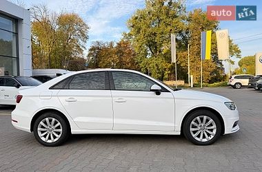 Седан Audi A3 2015 в Житомире