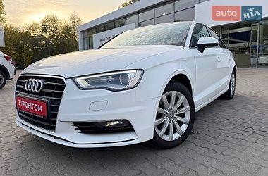Седан Audi A3 2015 в Житомире