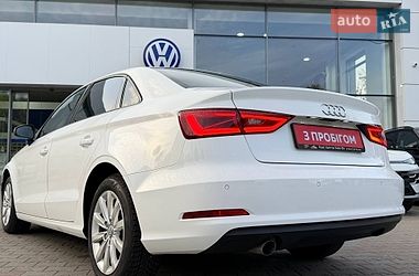 Седан Audi A3 2015 в Житомире
