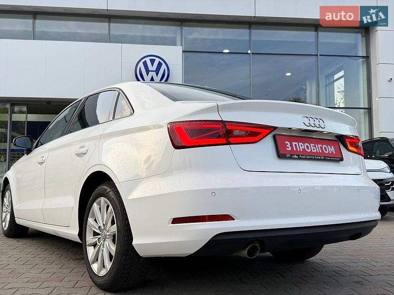 Седан Audi A3 2015 в Житомире