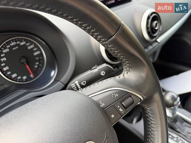 Седан Audi A3 2015 в Житомире