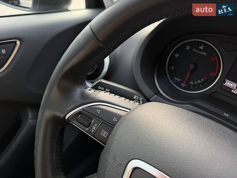 Седан Audi A3 2015 в Житомире