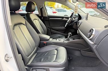 Седан Audi A3 2015 в Житомире