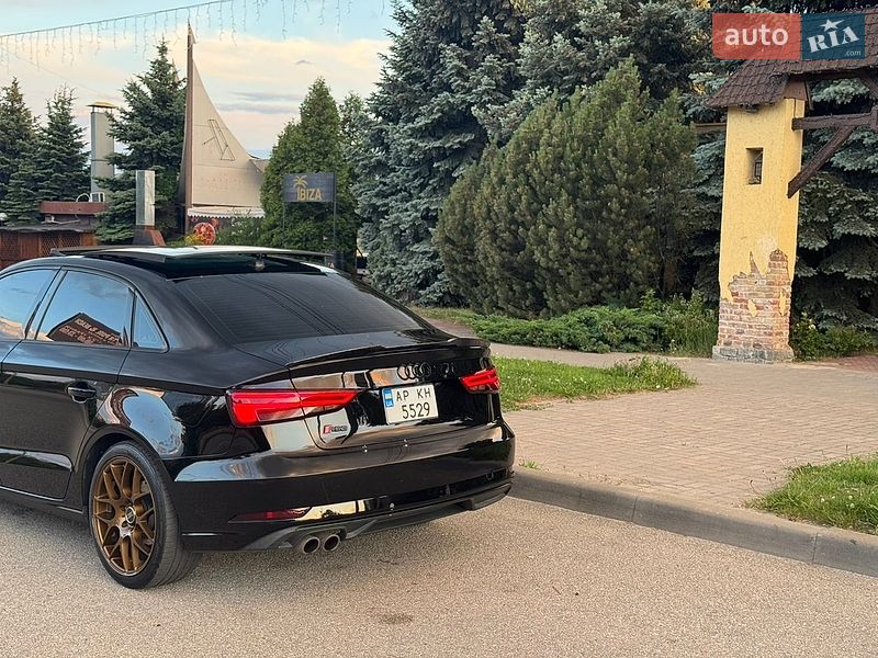 Седан Audi A3 2017 в Запоріжжі