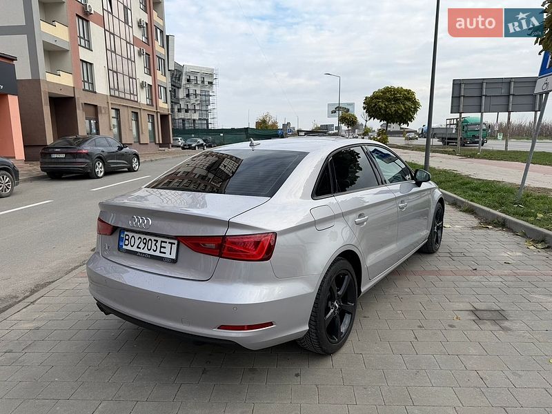Седан Audi A3 2015 в Тернополе