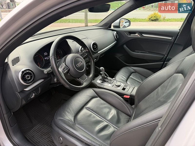 Седан Audi A3 2015 в Тернополе