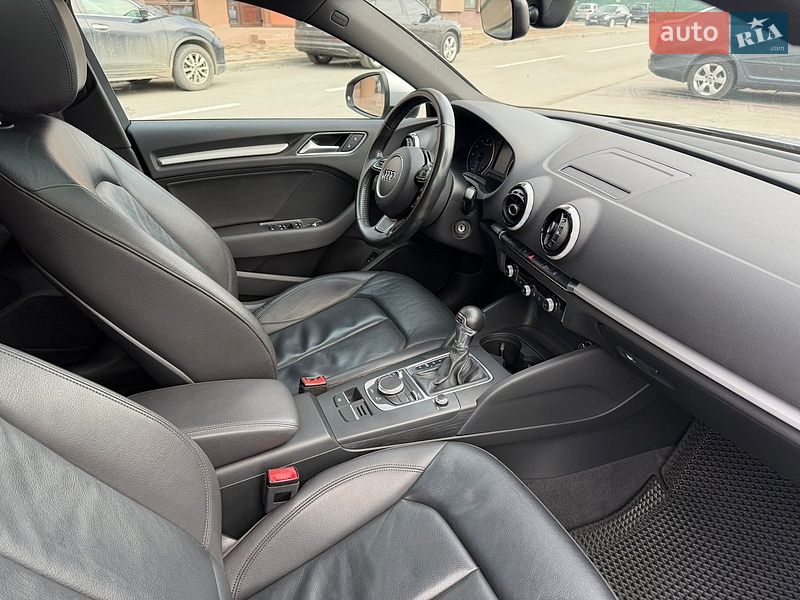 Седан Audi A3 2015 в Тернополе