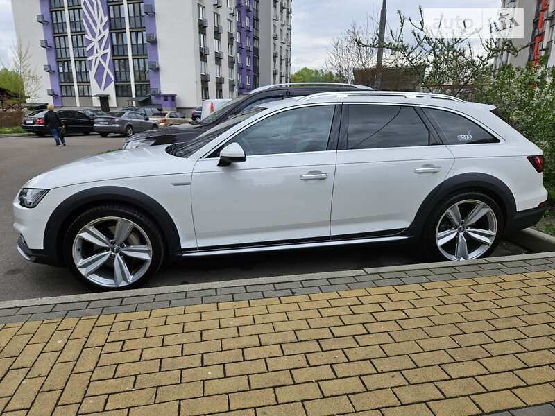 Универсал Audi A4 Allroad 2017 в Киеве