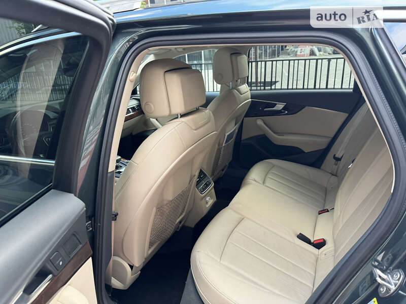 Універсал Audi A4 Allroad 2017 в Києві