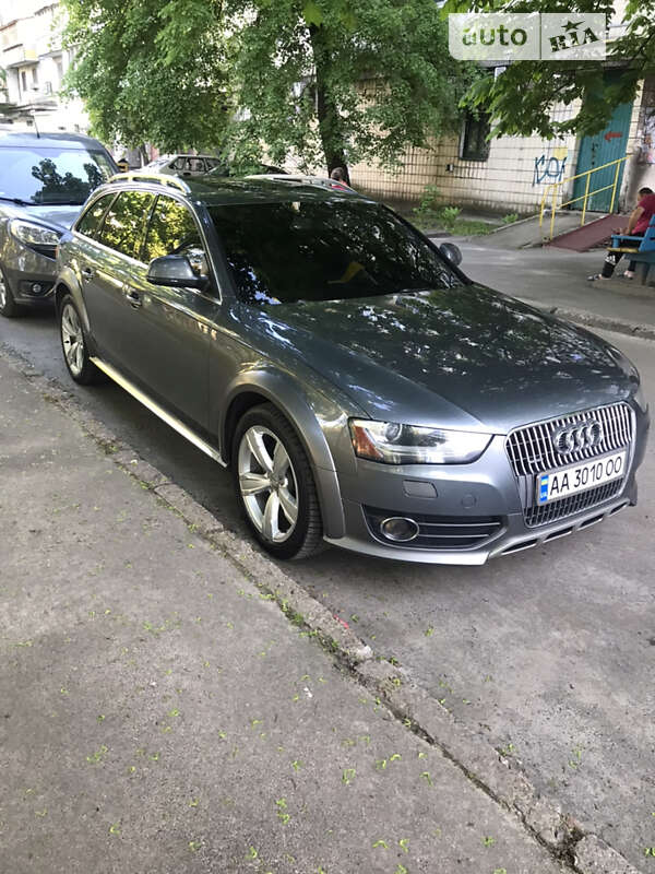 Универсал Audi A4 Allroad 2012 в Киеве