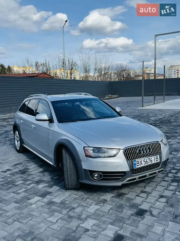 Универсал Audi A4 Allroad 2012 в 