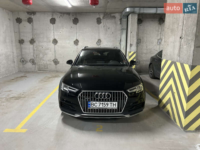 Универсал Audi A4 Allroad 2019 в 