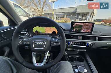 Универсал Audi A4 Allroad 2017 в 