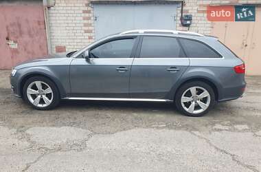 Универсал Audi A4 Allroad 2012 в 