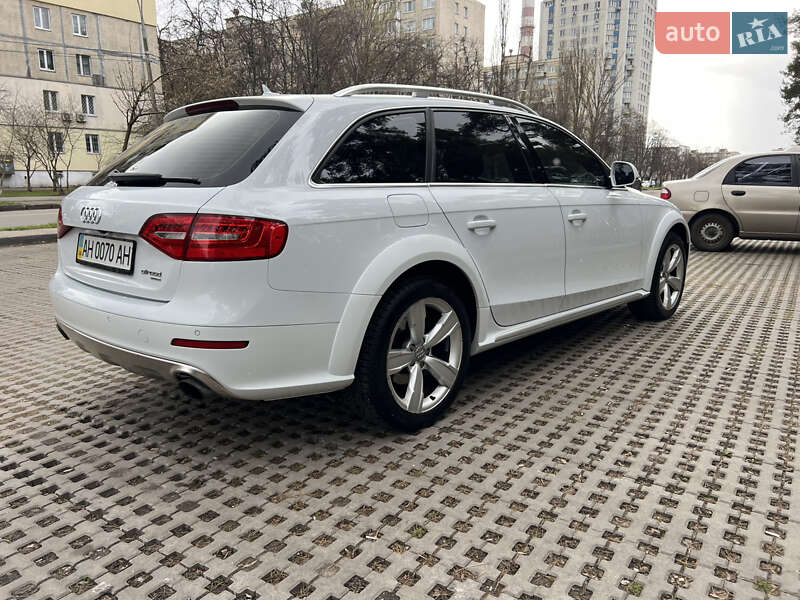 Универсал Audi A4 Allroad 2014 в Киеве