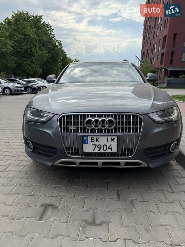 Audi A4 Allroad 2015
