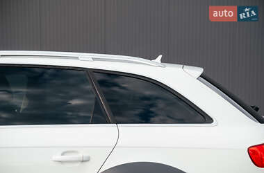 Универсал Audi A4 Allroad 2010 в 