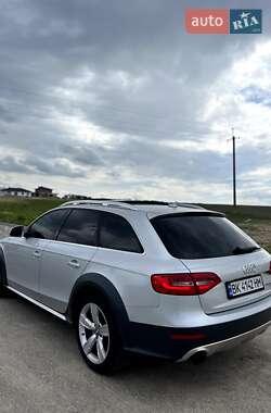 Универсал Audi A4 Allroad 2012 в 