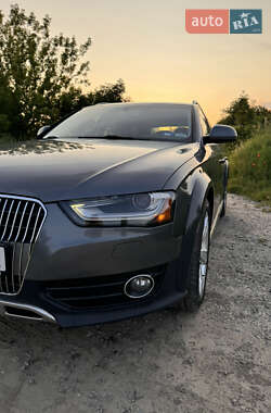 Универсал Audi A4 Allroad 2012 в 