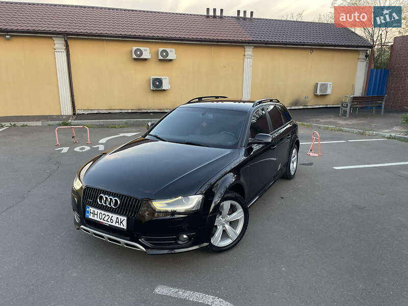 Универсал Audi A4 Allroad 2010 в 