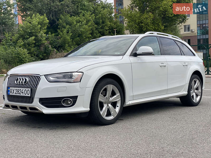 Универсал Audi A4 Allroad 2015 в 