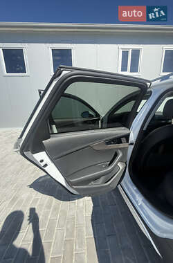 Универсал Audi A4 Allroad 2020 в 
