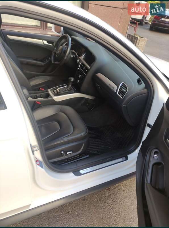 Универсал Audi A4 Allroad 2014 в Киеве