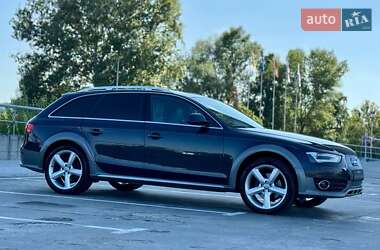 Универсал Audi A4 Allroad 2013 в 