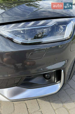 Универсал Audi A4 Allroad 2021 в 